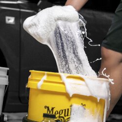 Meguiars G264848 Hybrid Ceramic Wash & Wax...